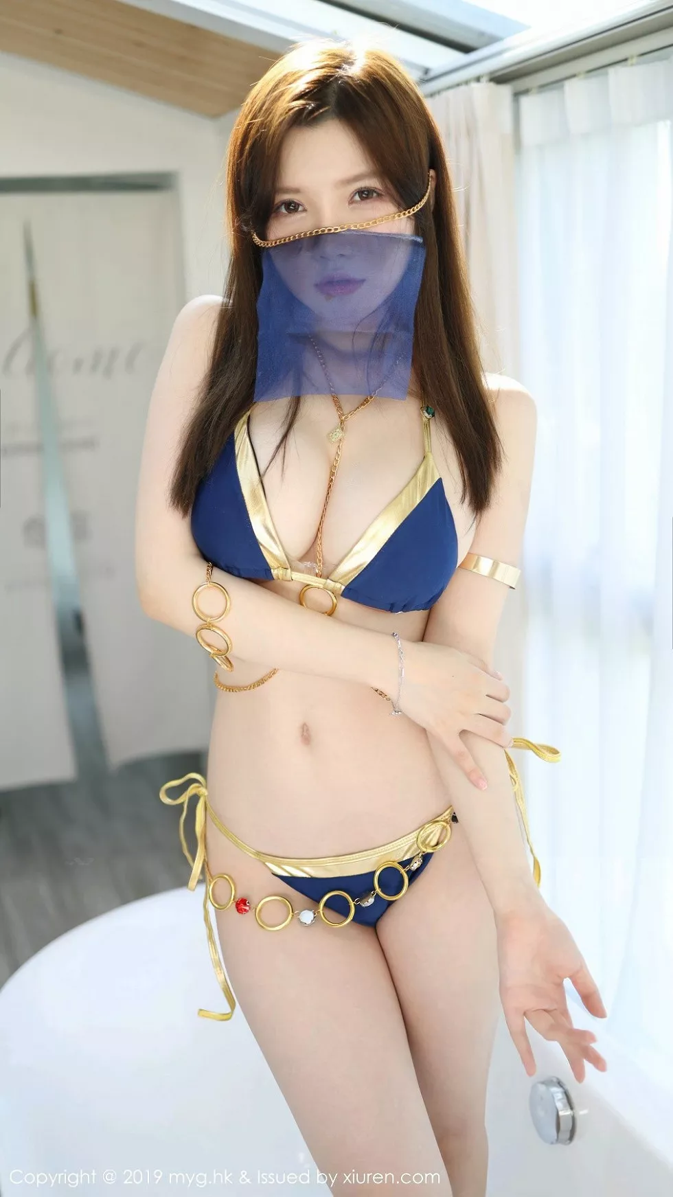 Xgyw.Org_[MyGirl美媛馆]Vol.379_巨乳妹子糯美子Mini泳池边性感比基尼秀完美身材诱惑写真100P