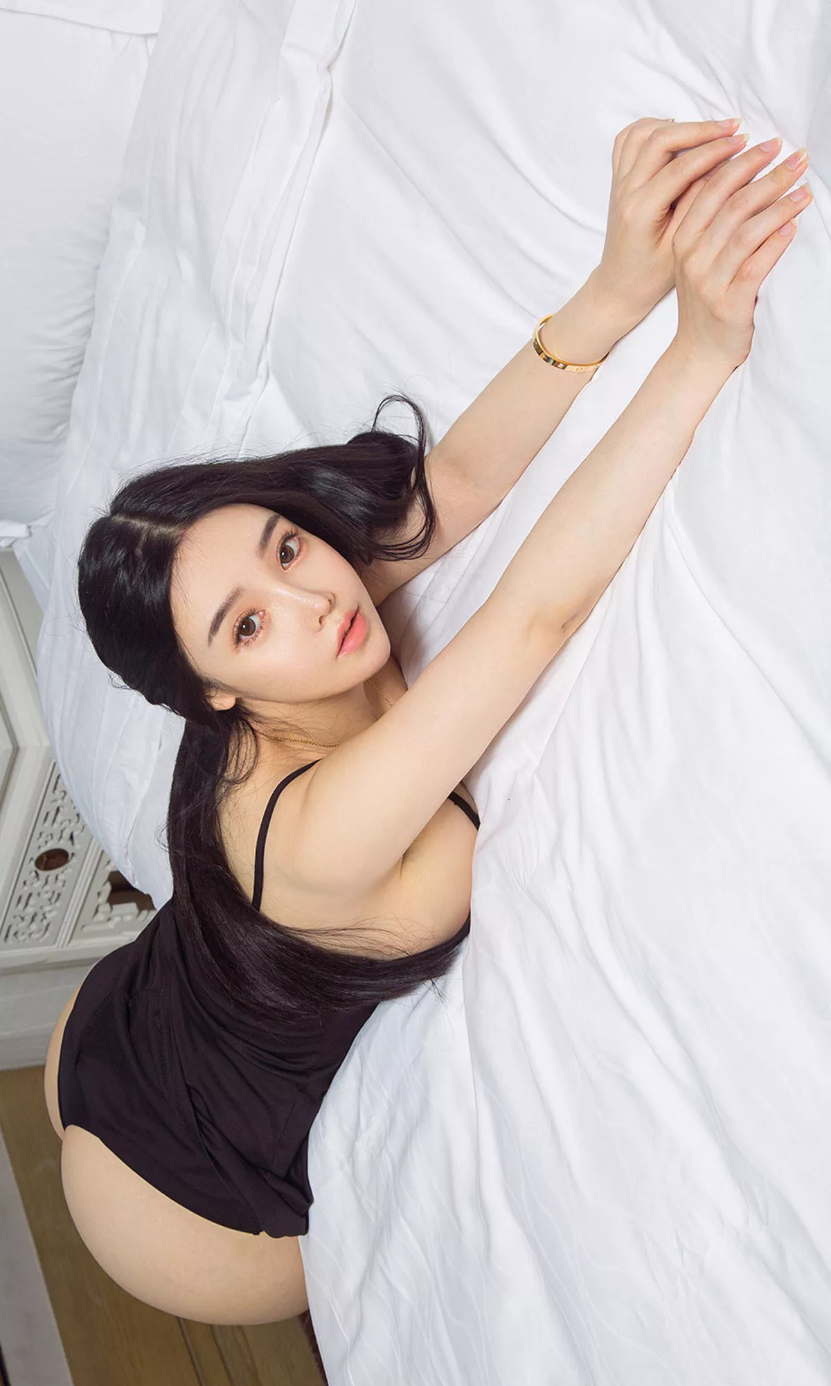 Xgyw.Org_[Ugirls爱尤物]No.1590_嫩模杨子芯等7大美女性感内衣系列合集完美写真34P