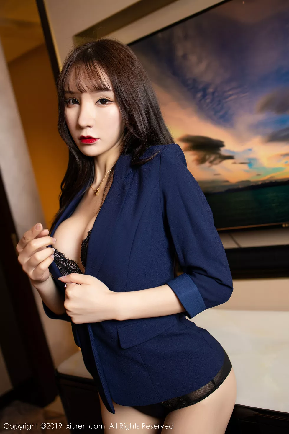 Xgyw.Org_XiuRen第1680期_女神周于希Sandy私房黑色内衣半脱露美胸秀黑丝美腿诱惑写真56P
