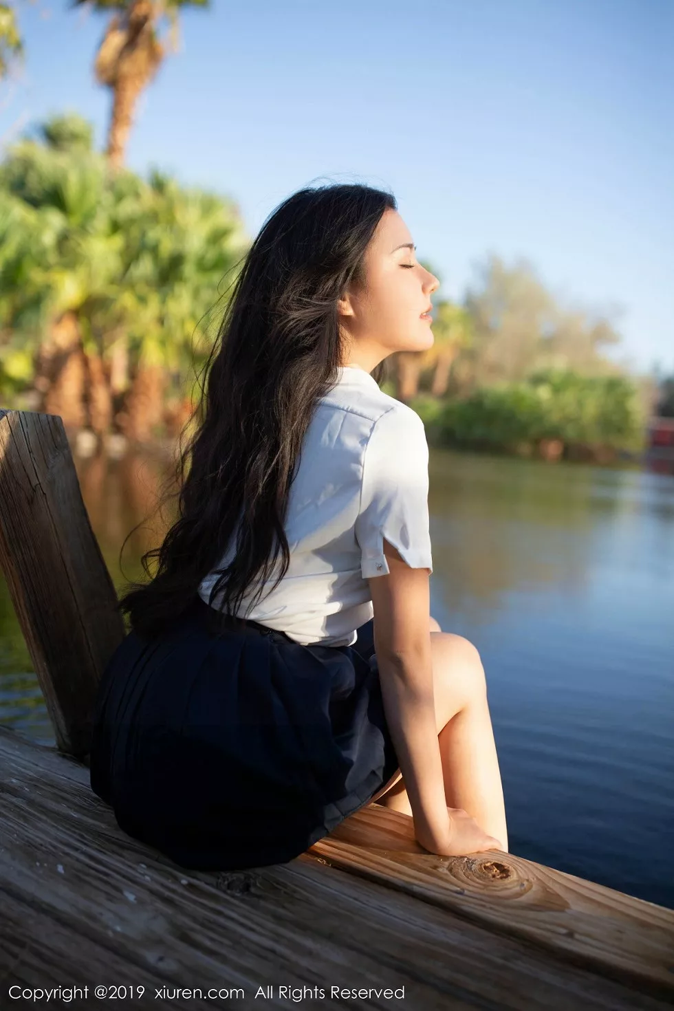 Xgyw.Org_XiuRen第1719期_女神Manuela玛鲁娜美国旅拍室外皮划艇全裸上身露豪乳极致诱惑写真52P