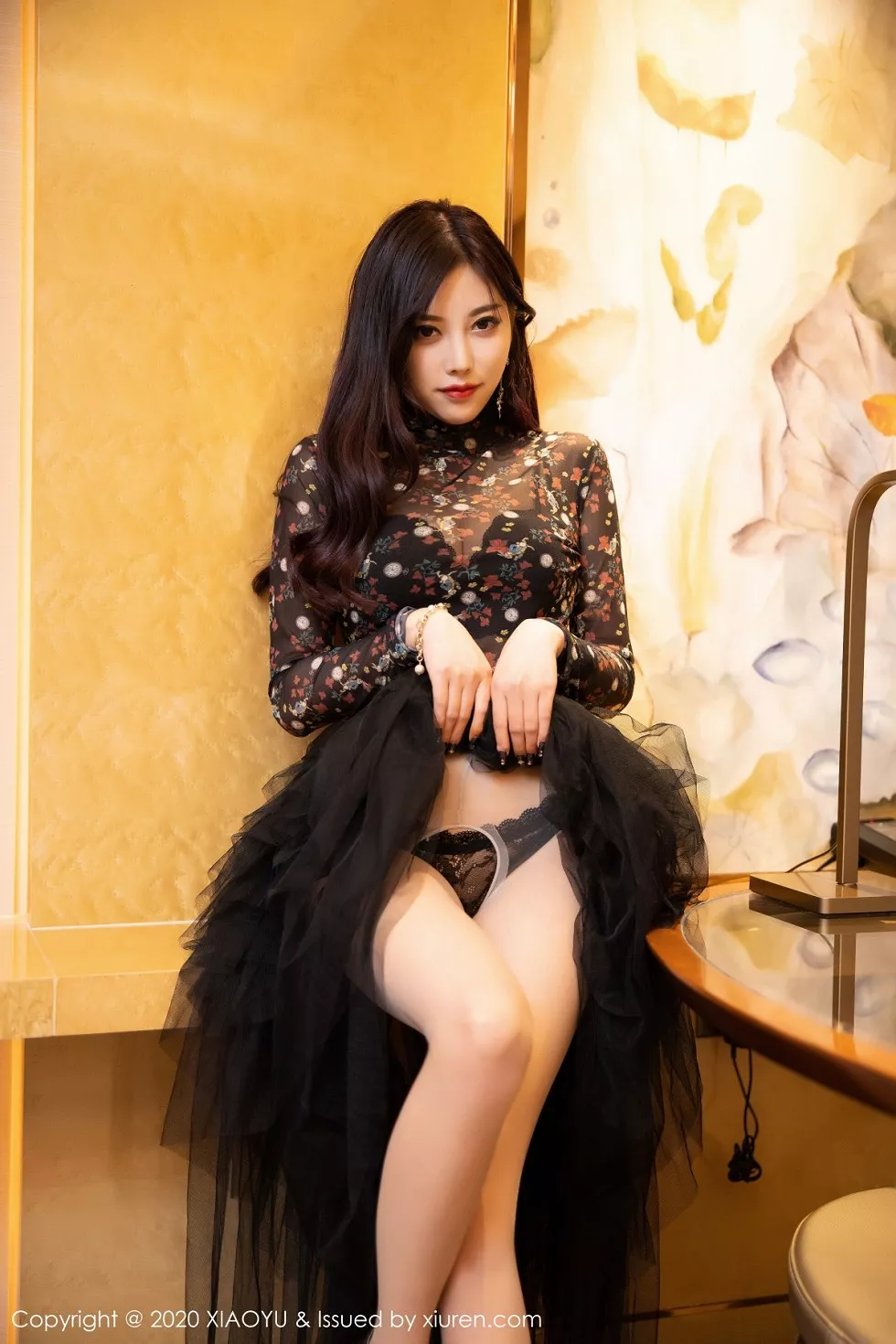Xgyw.Org_[XiaoYu画语界]Vol.289_女神杨晨晨澳门旅拍华丽黑色吊裙透视秀完美身材诱惑写真86P