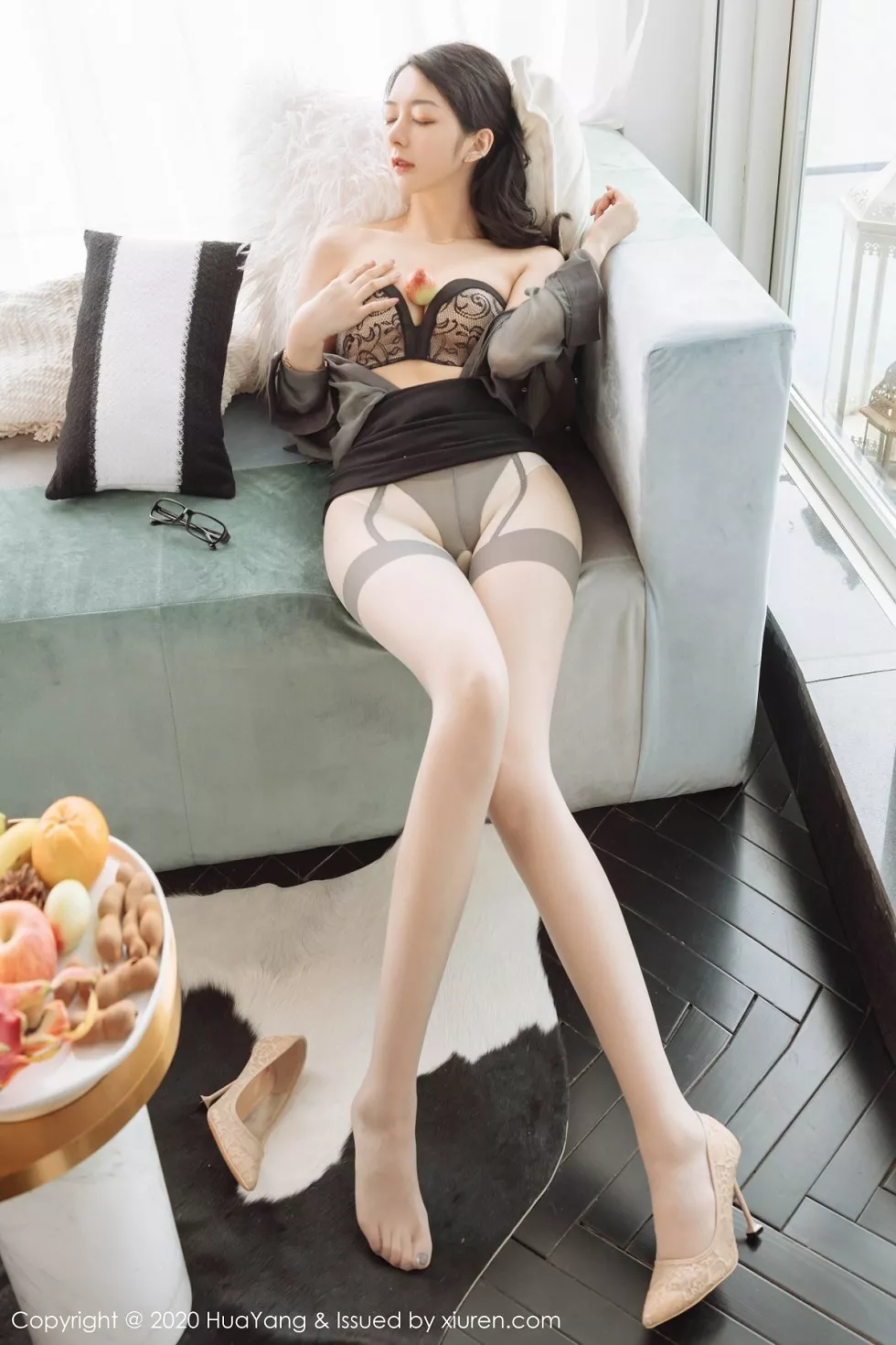 Xgyw.Org_[HuaYang花漾]Vol.244_女神Angela小热巴云南旅拍私房朦胧吊带肉丝撩人诱惑写真61P