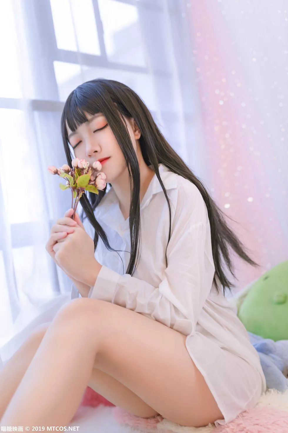 Xgyw.Org_[喵糖映画]Vol.061_嫩模lovely呆玄私房性感男友白衬衣秀白嫩美腿迷人写真40P
