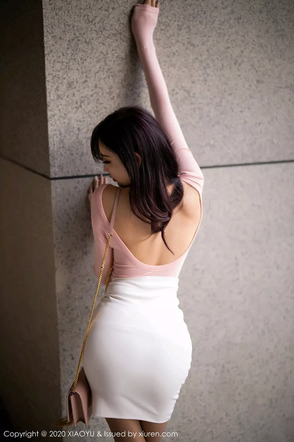 Xgyw.Org_[XiaoYu画语界]Vol.310_女神杨晨晨sugar真空粉色露背上衣秀美乳激凸撩人诱惑写真72P