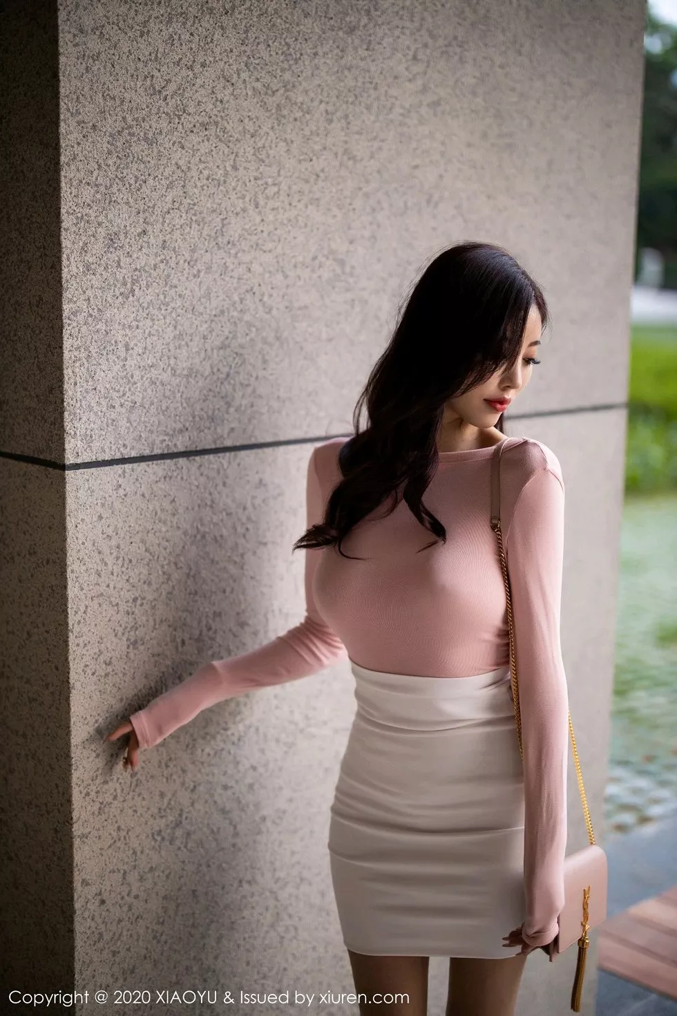 Xgyw.Org_[XiaoYu画语界]Vol.310_女神杨晨晨sugar真空粉色露背上衣秀美乳激凸撩人诱惑写真72P