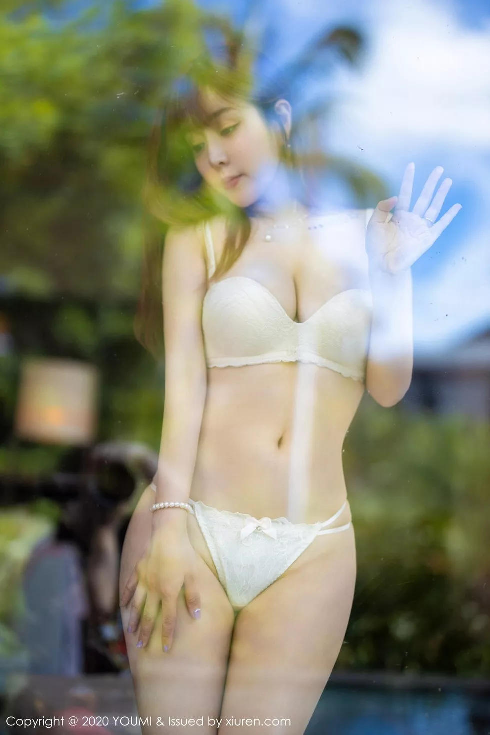 Xgyw.Org_[YouMi尤蜜荟]Vol.480_女神王雨纯三亚旅拍璀璨吊裙半脱露丰乳肥臀撩人诱惑写真55P