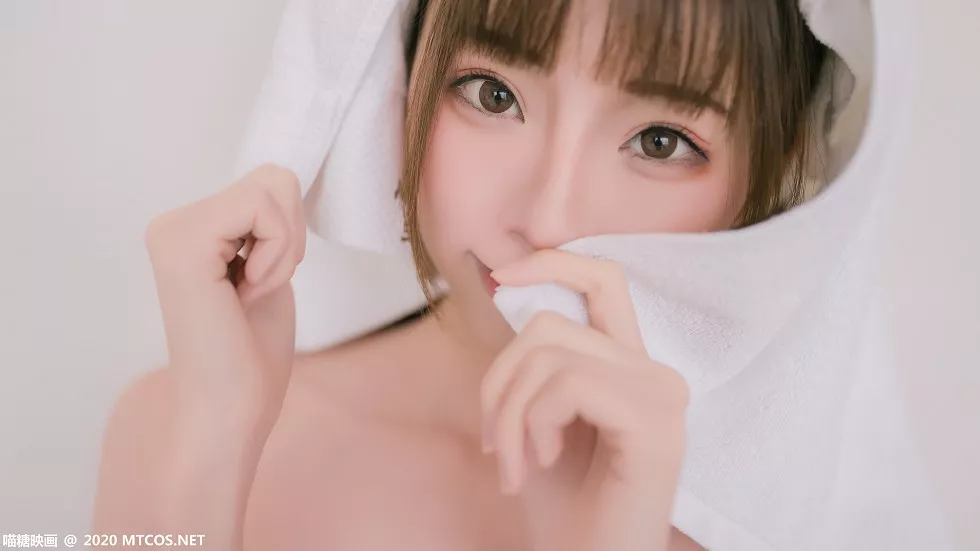 Xgyw.Org_[喵糖映画]Vol.158_性感小美女私房床上纯白浴巾裹身秀完美身材白嫩肌肤诱惑写真44P
