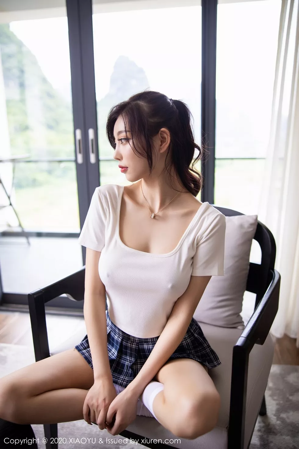 Xgyw.Org_[XiaoYu画语界]Vol.343_女神杨晨晨sugar阳朔旅拍格子JK短裙秀完美身材诱惑写真64P