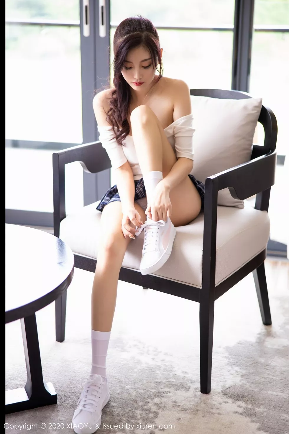 Xgyw.Org_[XiaoYu画语界]Vol.343_女神杨晨晨sugar阳朔旅拍格子JK短裙秀完美身材诱惑写真64P