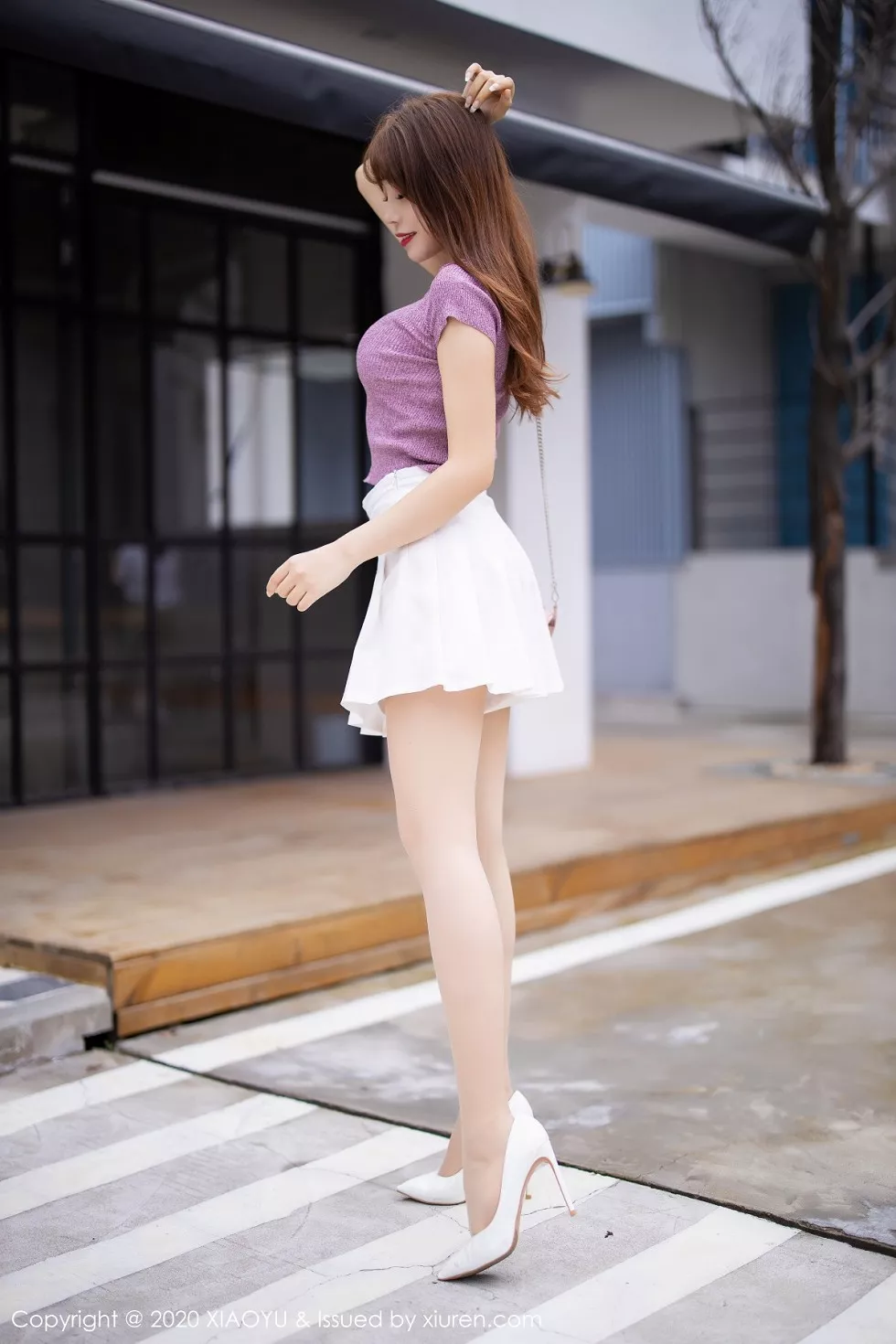 Xgyw.Org_[XiaoYu画语界]Vol.344_女神芝芝Booty街拍系列时尚粉红紧身运动衣完美诱惑写真101P