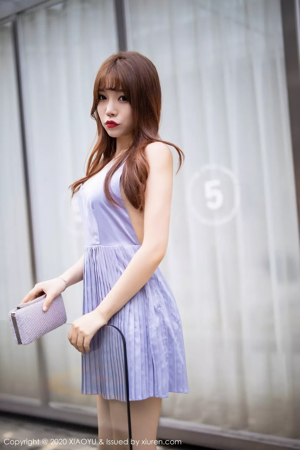 Xgyw.Org_[XiaoYu画语界]Vol.344_女神芝芝Booty街拍系列时尚粉红紧身运动衣完美诱惑写真101P