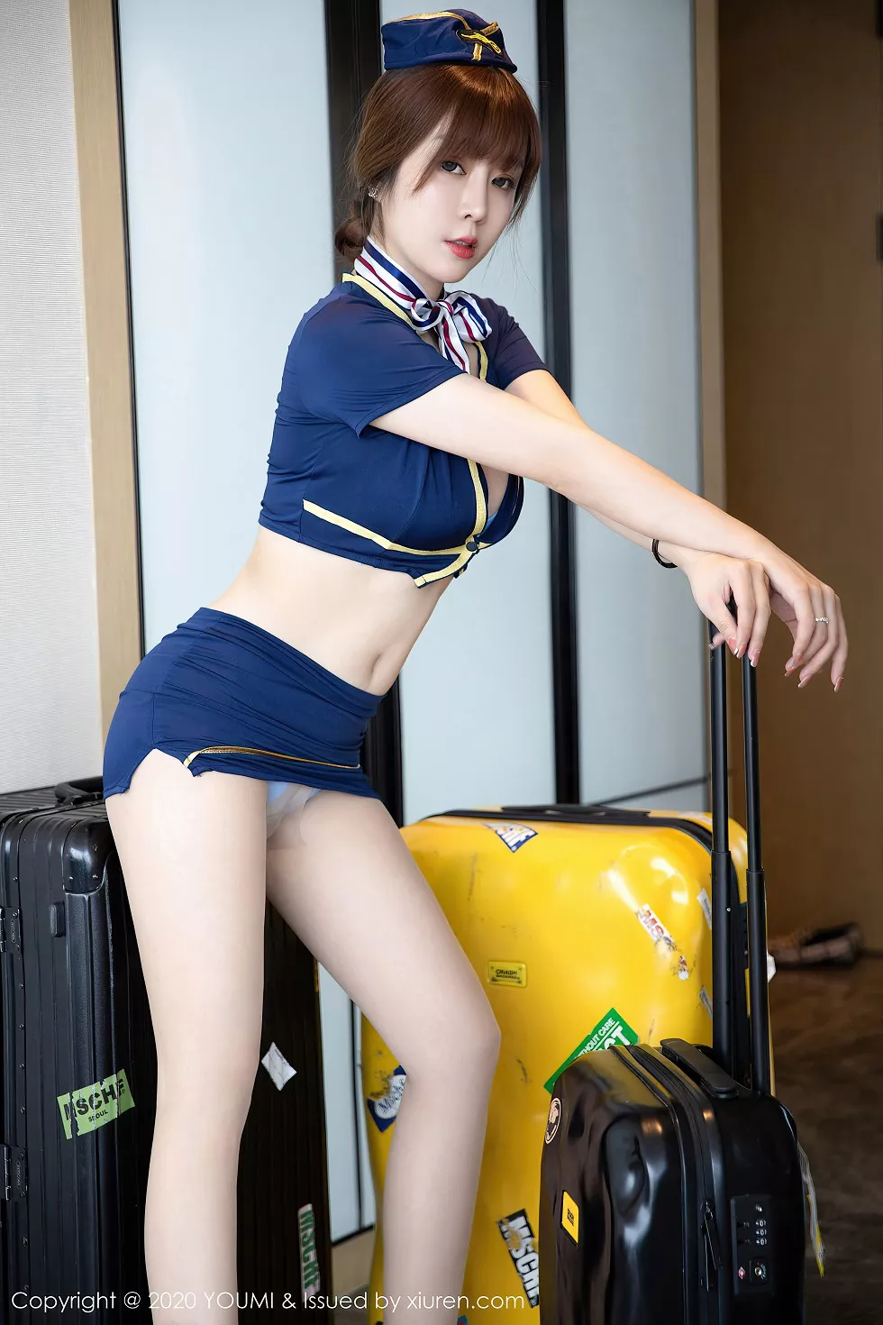Xgyw.Org_[YouMi尤蜜荟]Vol.524_嫩模王雨纯深蓝色空乘制服主题半脱露性感内衣诱惑写真72P