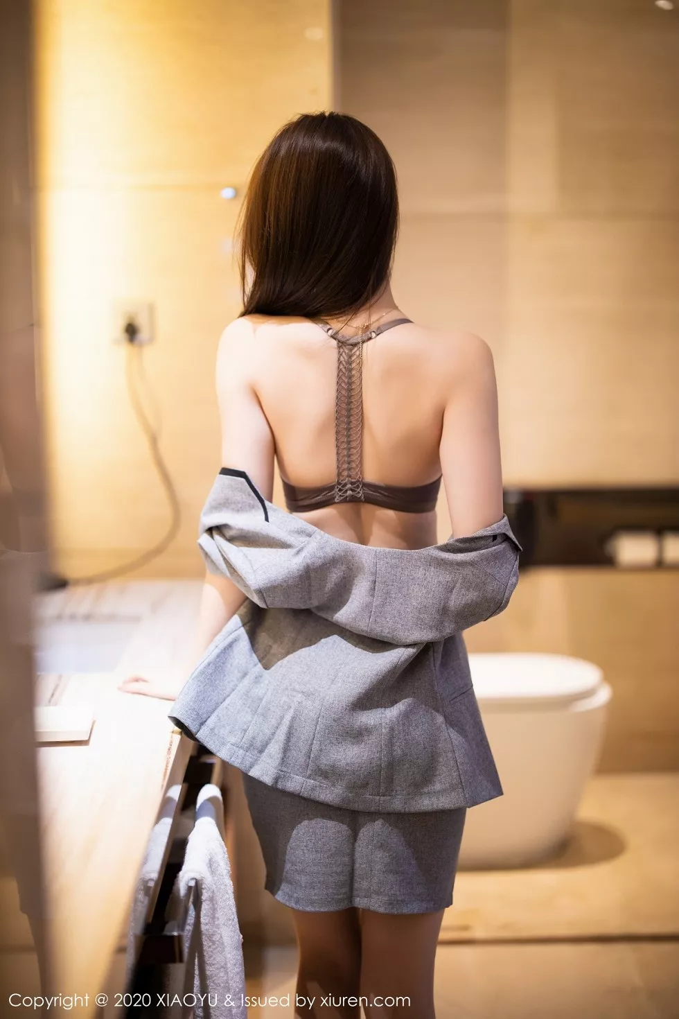 Xgyw.Org_[XiaoYu画语界]Vol.395_嫩模言沫简雅职场制服主题床上性感内衣秀完美身材诱惑写真105P
