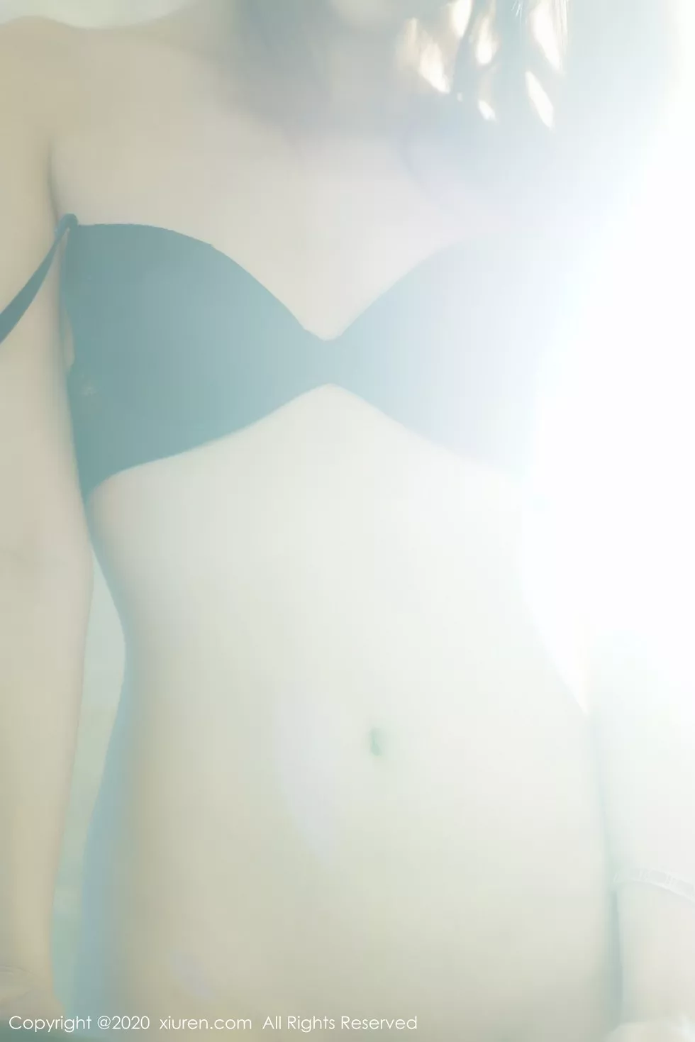 Xgyw.Org_XiuRen第2695期_女神冯木木LRIS经典职场0L主题半脱露黑丝裤袜蕾丝内裤诱惑写真77P