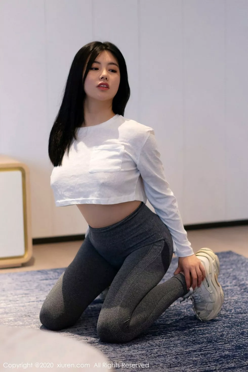 Xgyw.Org_XiuRen第2863期_女神娜露Selena健身房性感紧身衣秀凹凸身材丰乳肥臀诱惑写真50P