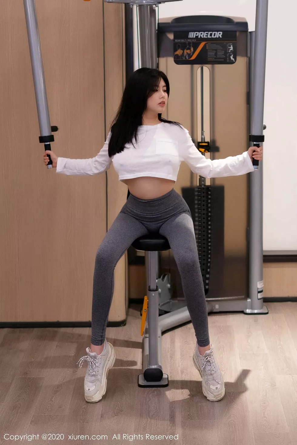 Xgyw.Org_XiuRen第2863期_女神娜露Selena健身房性感紧身衣秀凹凸身材丰乳肥臀诱惑写真50P