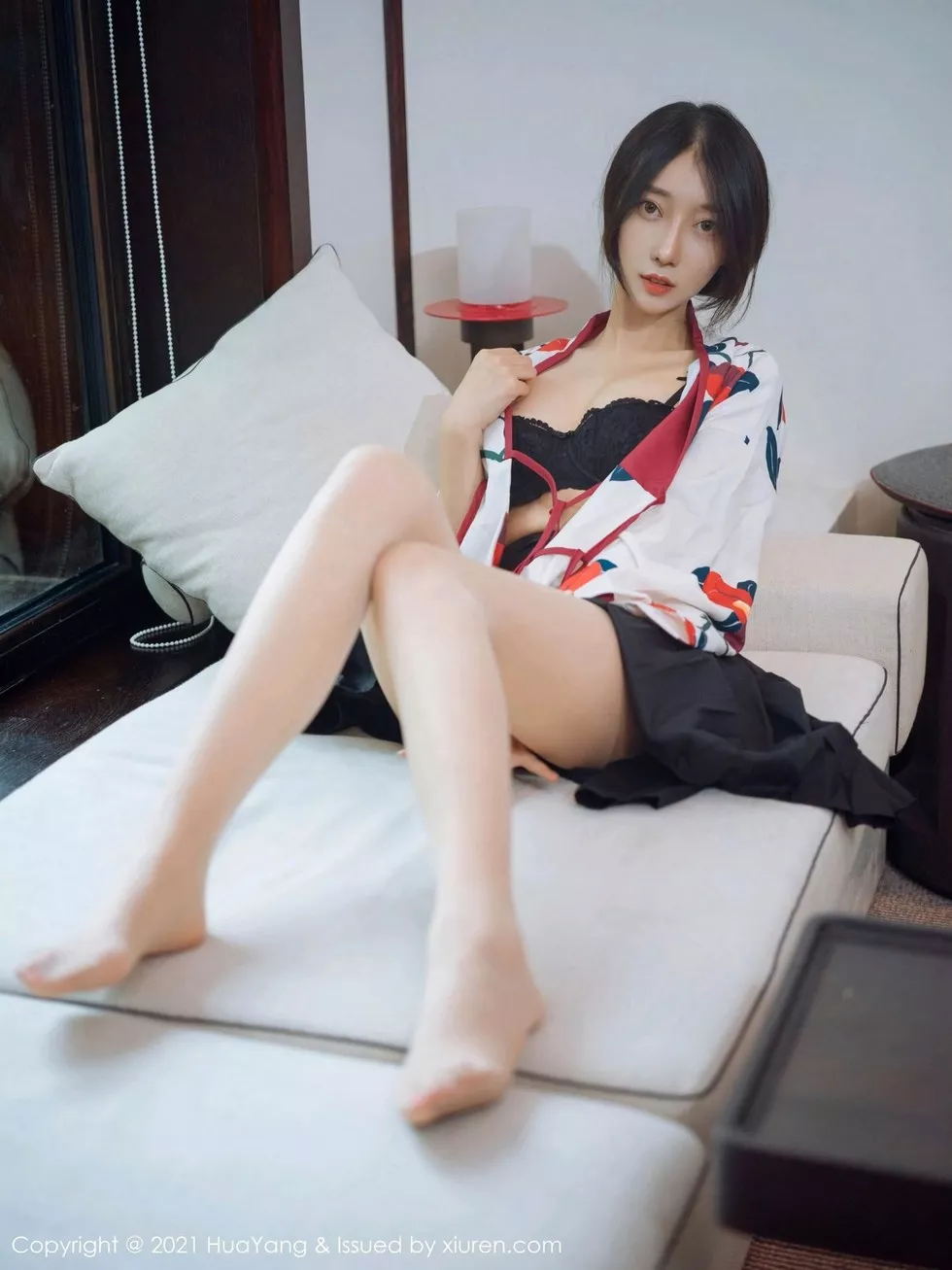 Xgyw.Org_[HuaYang花漾]Vol.347_模特玥儿玥er杭州旅拍古典和服下超薄肉丝裤袜秀翘臀诱惑写真43P