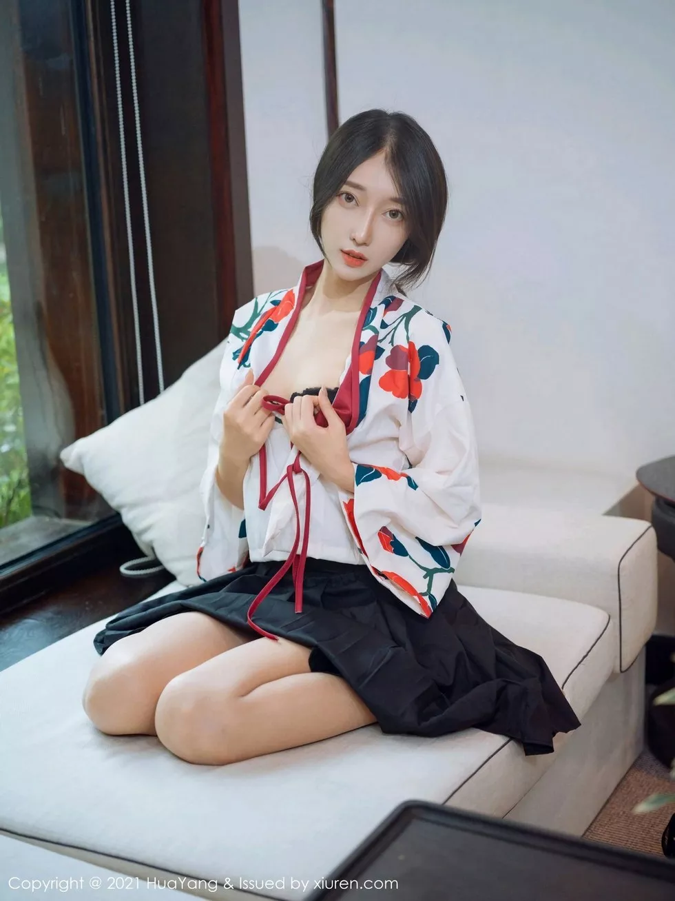 Xgyw.Org_[HuaYang花漾]Vol.347_模特玥儿玥er杭州旅拍古典和服下超薄肉丝裤袜秀翘臀诱惑写真43P