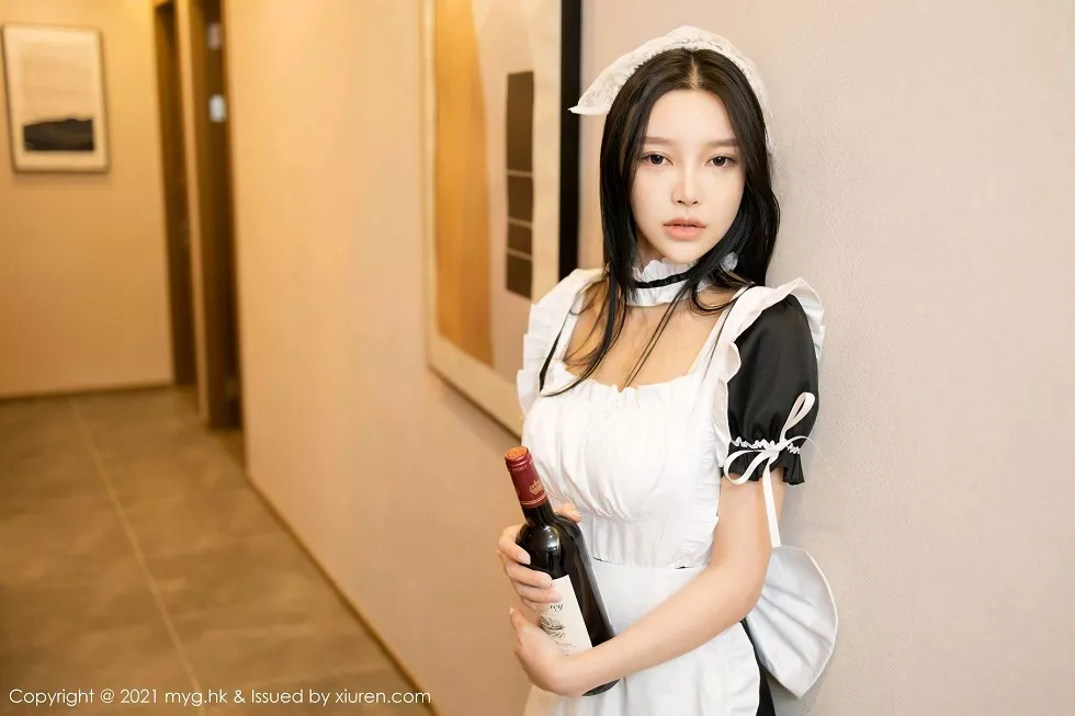 Xgyw.Org_[MyGirl美媛馆]Vol.479_女神唐琪儿黑白经典女仆装配超薄黑丝裤袜秀翘臀诱惑写真54P