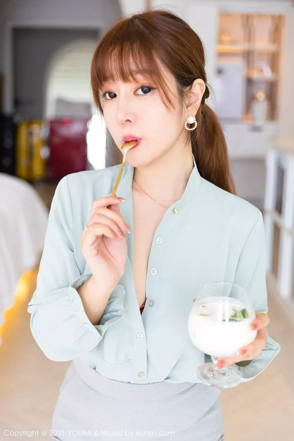 Xgyw.Org_[YouMi尤蜜荟]Vol.592_女神王雨纯大理旅拍私人管家剧情床上半脱露火辣身材诱惑写真145P