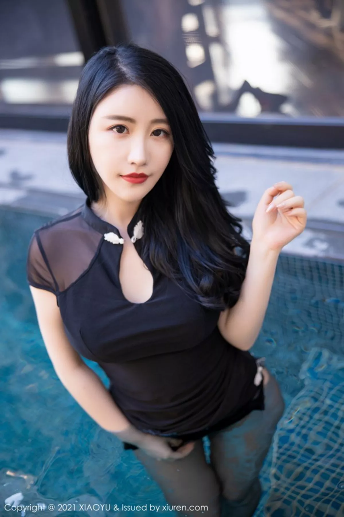 Xgyw.Org_[XiaoYu画语界]Vol.476_女神绯月樱-Cherry西双版纳旅拍典雅旗袍配黑丝裤袜诱惑写真53P