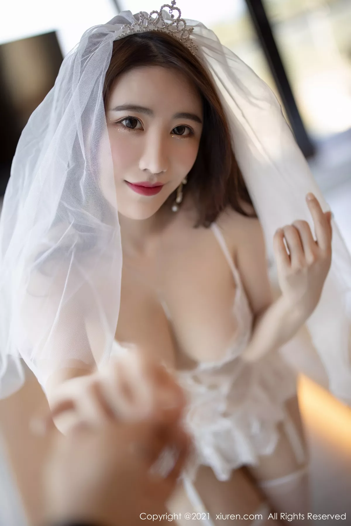 Xgyw.Org_XiuRen第3166期_女神绯月樱-Cherry三亚旅拍轻薄婚纱配吊带蕾丝袜极致诱惑写真76P