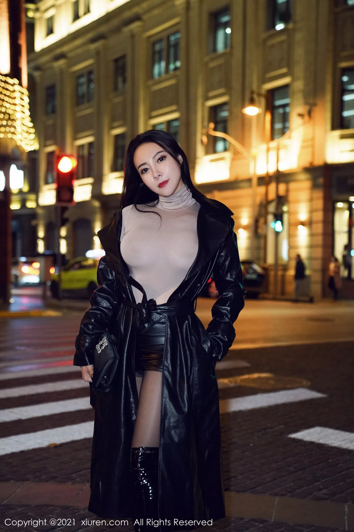 Xgyw.Org_XiuRen第3207期_御姐果儿Victoria江浙沪旅拍真空高叉连体衣配黑丝裤袜撩人诱惑写真50P