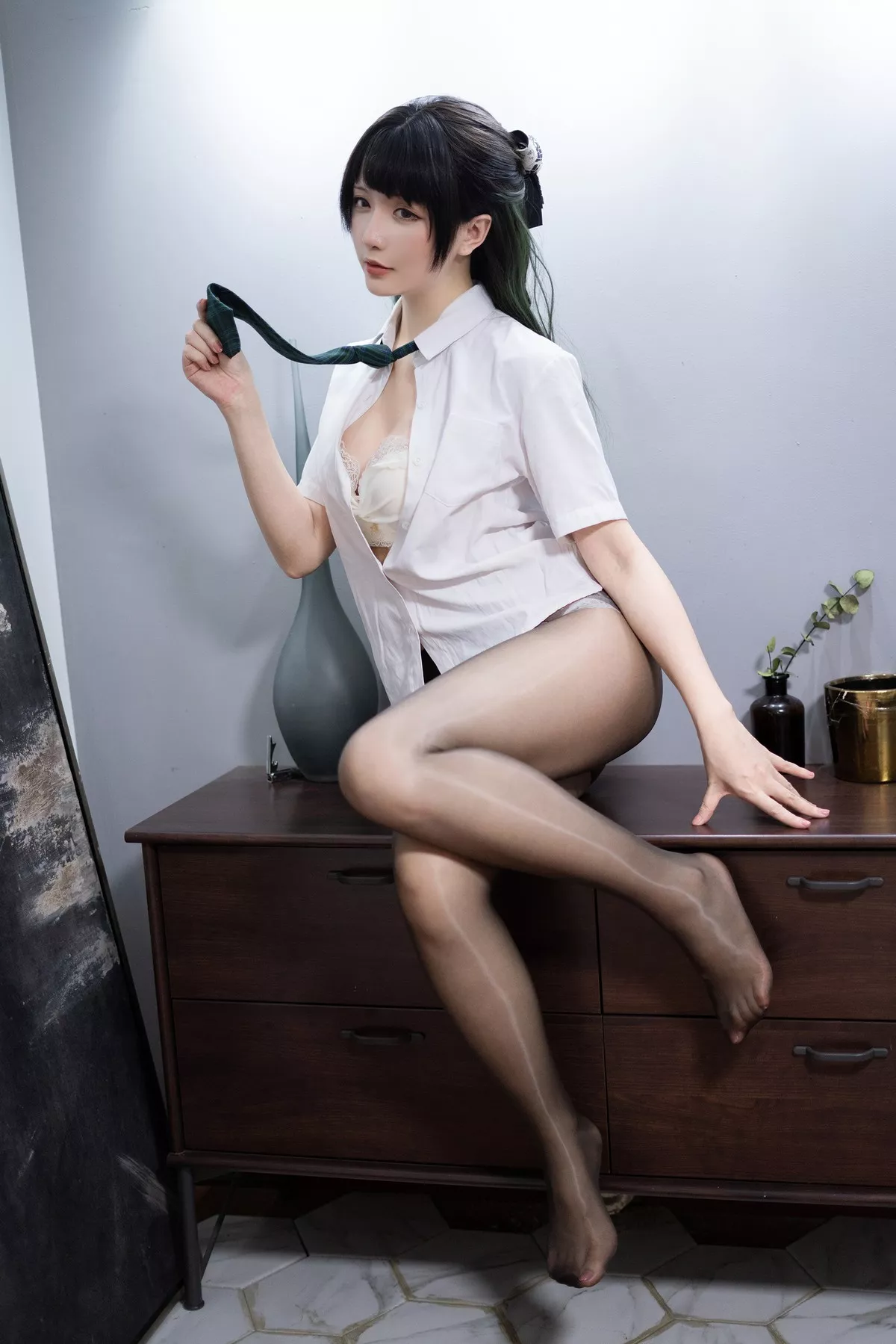 Xgyw.Org_Coser小姐姐星之迟迟绿色JK制服主题私房半脱露白色蕾丝内衣秀豪乳诱惑写真101P