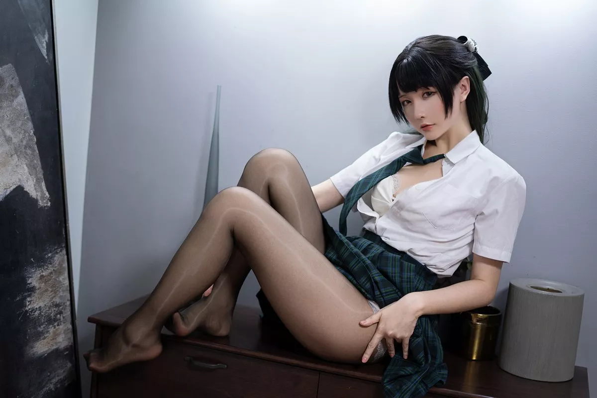 Xgyw.Org_Coser小姐姐星之迟迟绿色JK制服主题私房半脱露白色蕾丝内衣秀豪乳诱惑写真101P