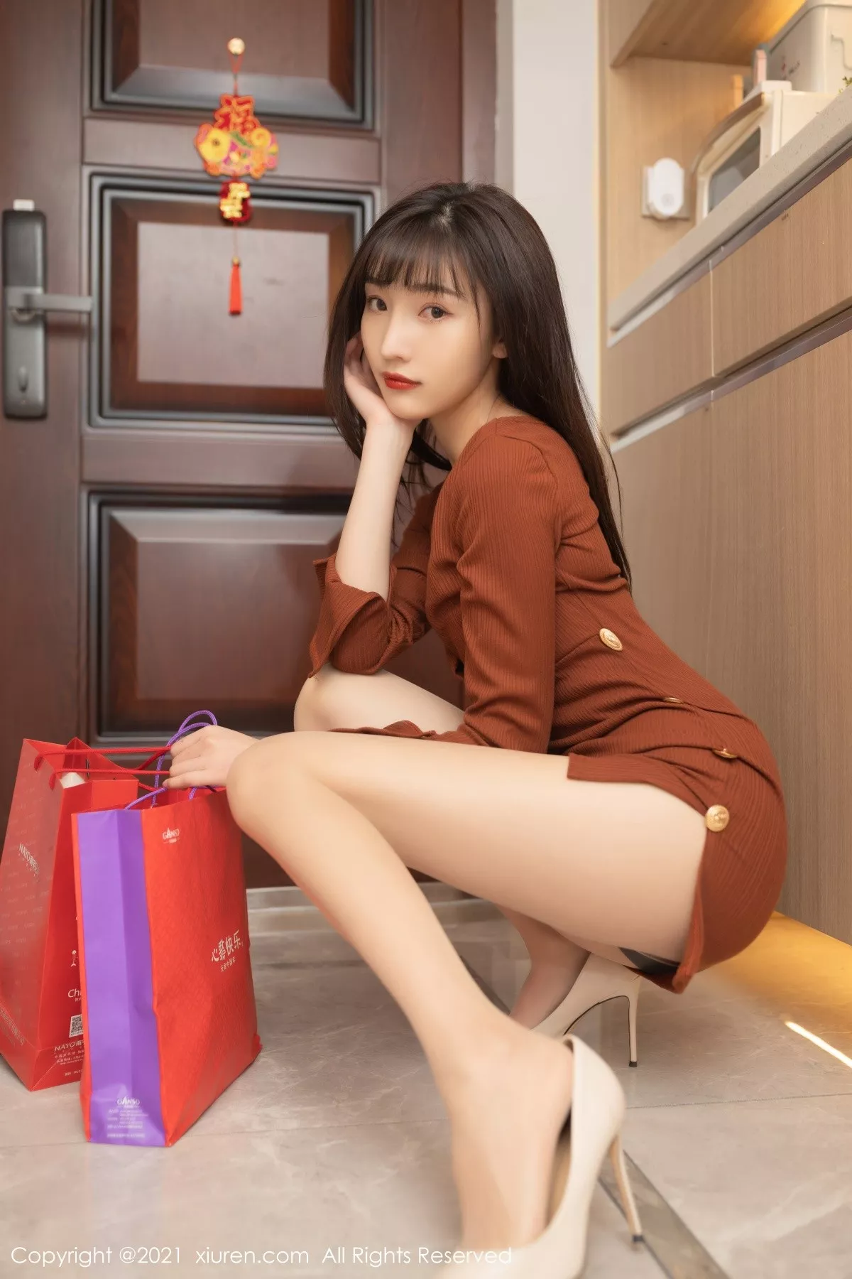 Xgyw.Org_XiuRen第3362期_嫩模陆萱萱成都旅拍租赁女友见父母主题超薄肉丝裤袜诱惑写真73P