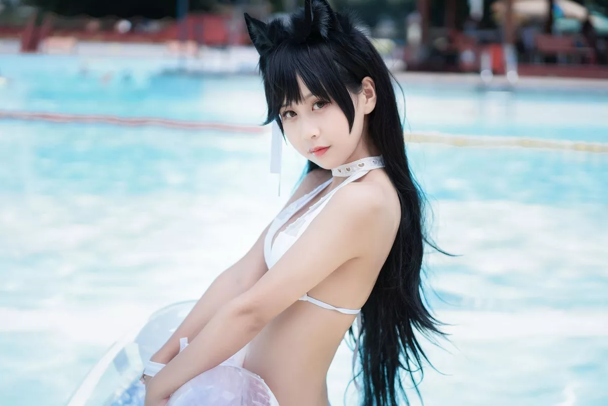 Xgyw.Org_阳光美少女萌芽儿o0爱宕泳装主题户外白色比基尼秀完美身材迷人诱惑写真30P
