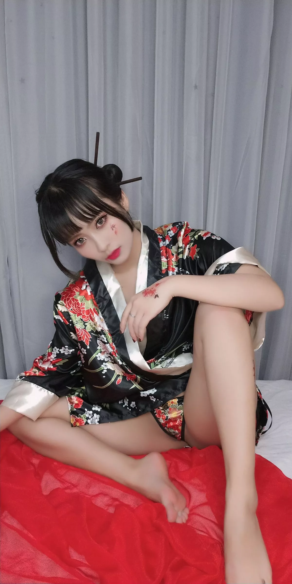 Xgyw.Org_动漫博主洛璃LoLiSAMA歌舞伎主题真空服饰配黑色丁字裤惹火诱惑写真92P
