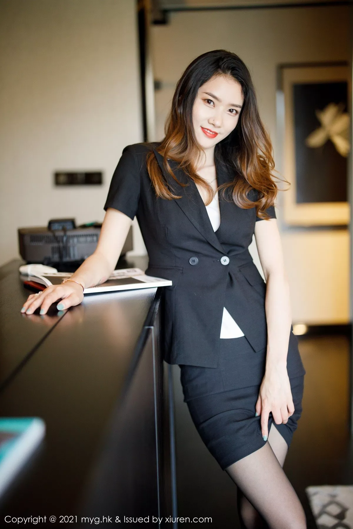 Xgyw.Org_[MyGirl美媛馆]Vol.542_嫩模方子萱江浙沪旅拍脱职业装露性感内衣秀完美身材诱惑写真86P