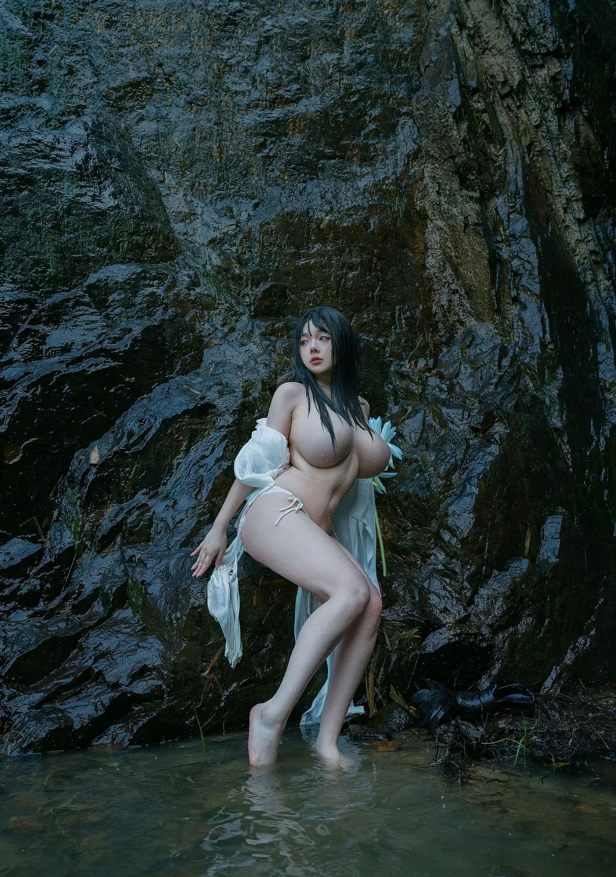 Xgyw.Org_网络美女NinJA阿寨寨神明巫女主题户外真空浴袍露傲人豪乳惹火诱惑写真38P