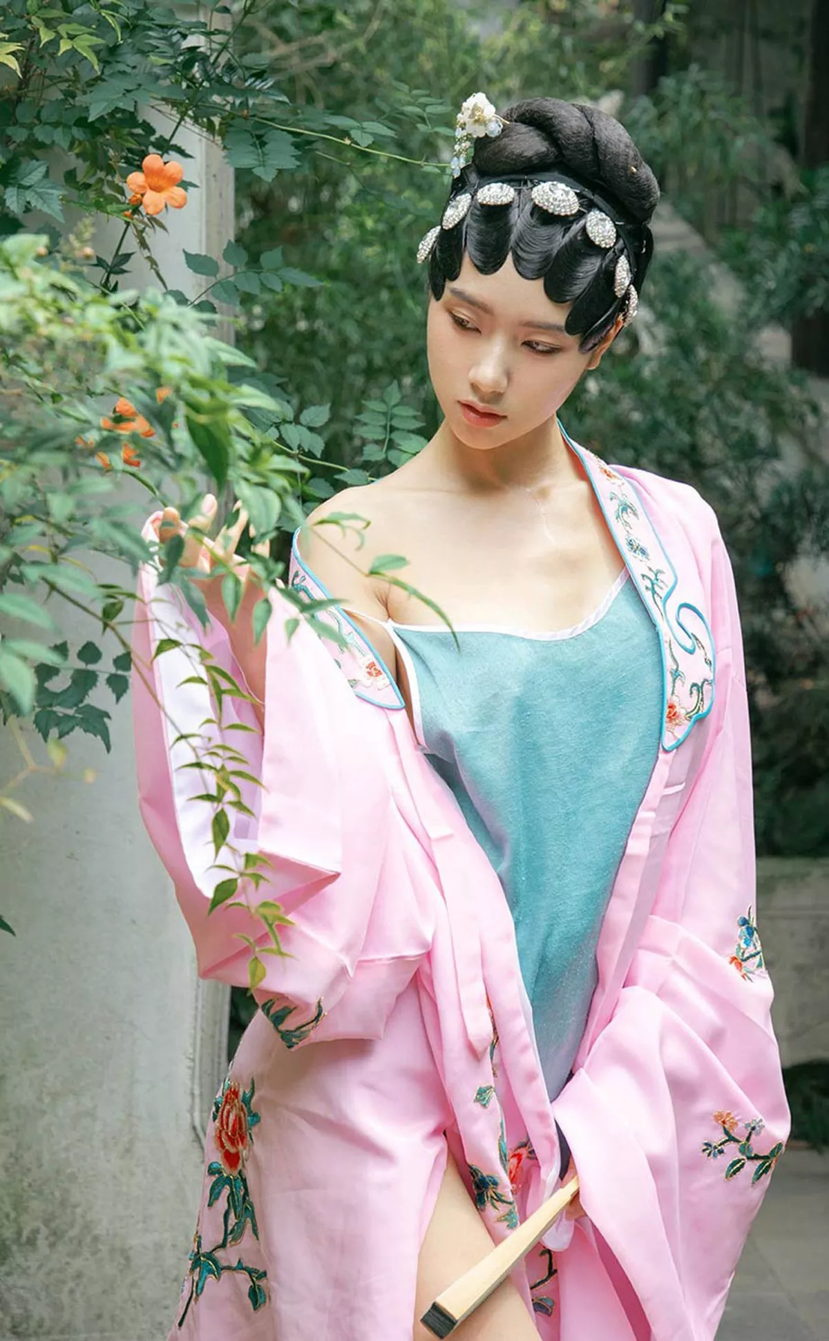 Xgyw.Org_[Ugirls爱尤物]No.2152_爱尤物七夕合辑孟十朵等六大美女性感私房合集写真35P