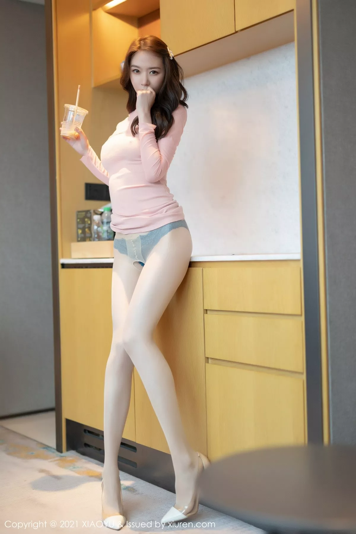 Xgyw.Org_[XiaoYu画语界]Vol.598_模特梦心月真空粉色服饰配开档肉丝裤袜秀高挑身材诱惑写真56P