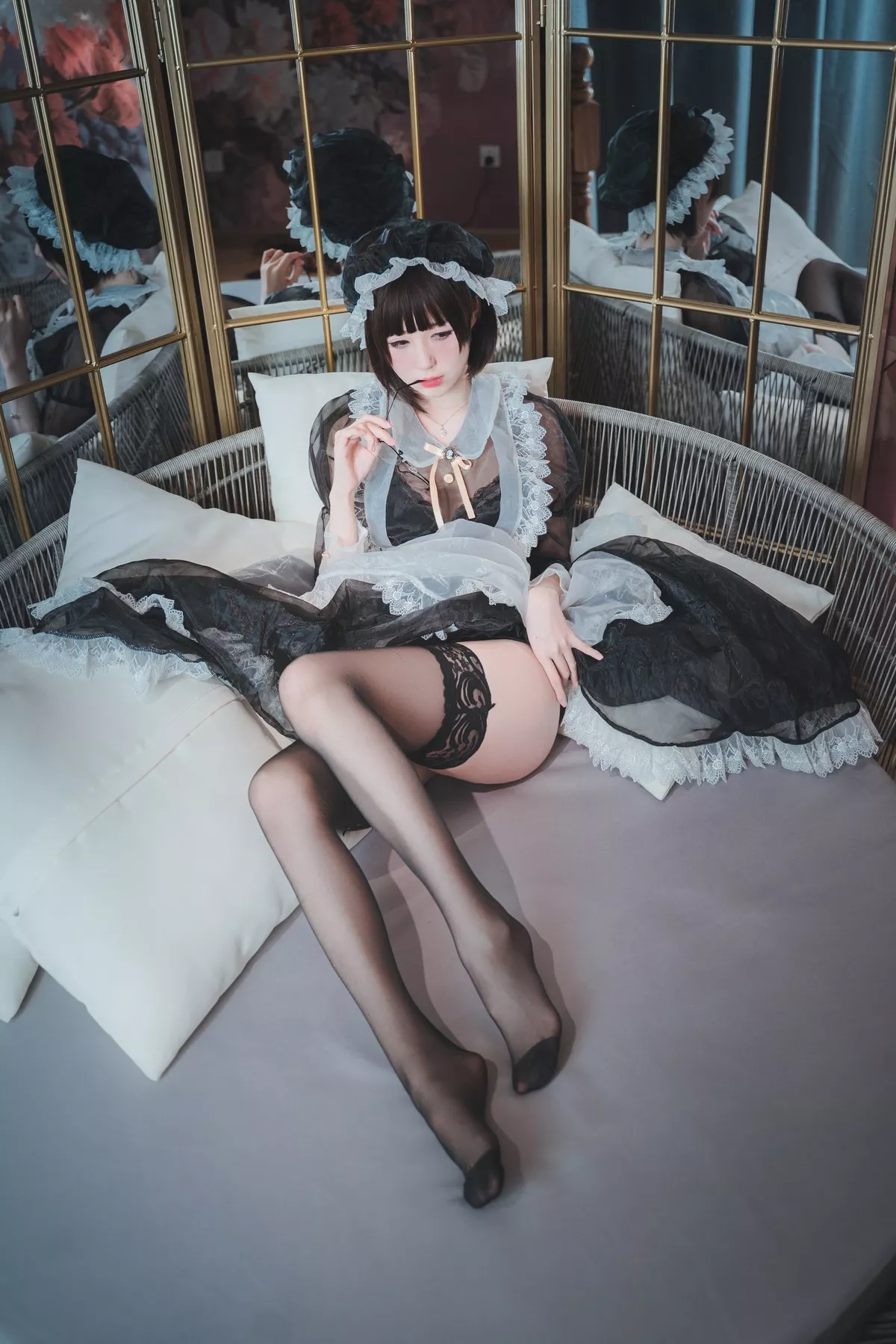 Xgyw.Org_网络美女西园寺南歌透明女仆主题私房黑色薄纱女仆装透视秀黑色内衣诱惑写真50P