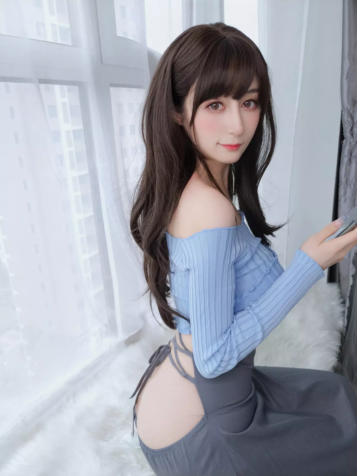 Xgyw.Org_Coser小姐姐白银81吉他妹妹主题私房真空针织衣配露臀长裙秀翘臀屁沟诱惑写真165P