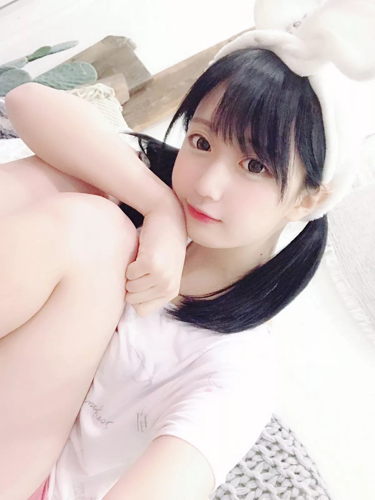 Xgyw.Org_知名动漫博主Yami微博图片合集三主题私房性感低胸服饰露傲人上围完美诱惑写真150P