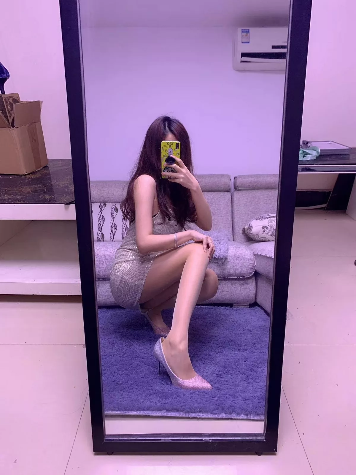 Xgyw.Org_美少女提袜微信朋友圈资源合集精选私房性感自拍丝袜系列秀美腿玉足迷人写真150P