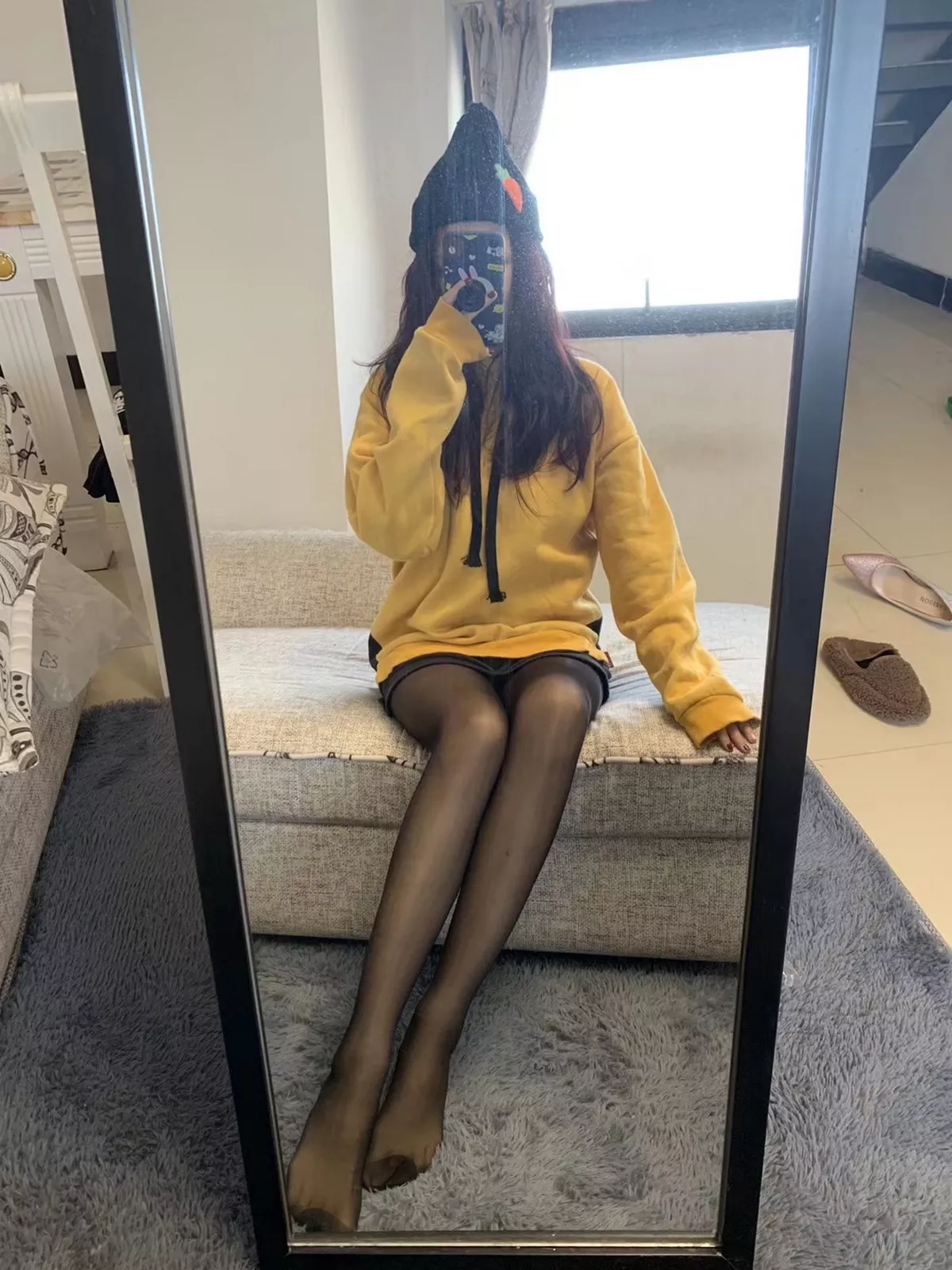 Xgyw.Org_美少女提袜微信朋友圈资源合集精选私房性感自拍丝袜系列秀美腿玉足迷人写真150P