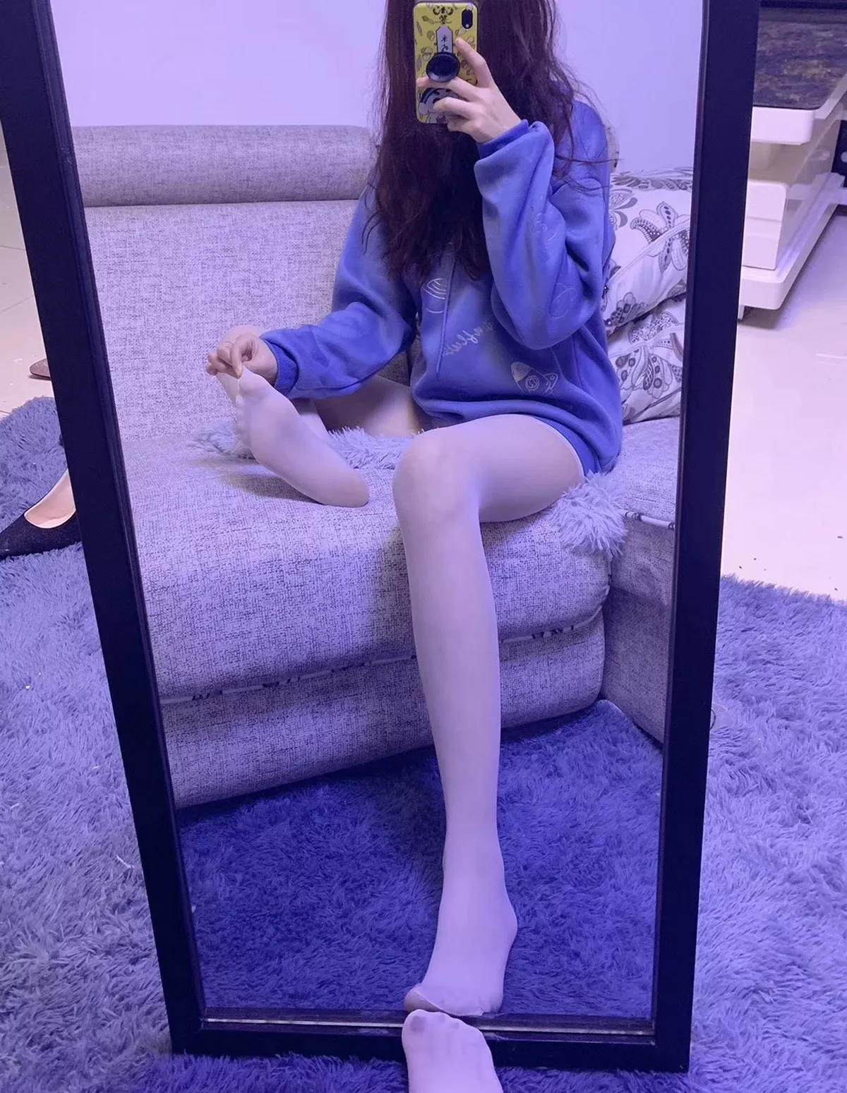 Xgyw.Org_美少女提袜微信朋友圈资源合集精选私房性感自拍丝袜系列秀美腿玉足迷人写真150P