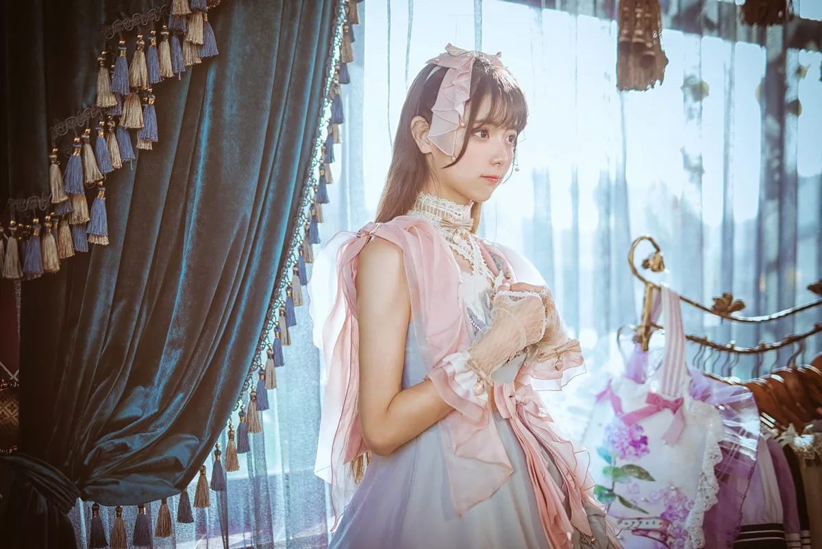 Xgyw.Org_网络美女陆卿卿Lo娘等6套合集主题私房性感服饰秀完美身材迷人诱惑写真61P