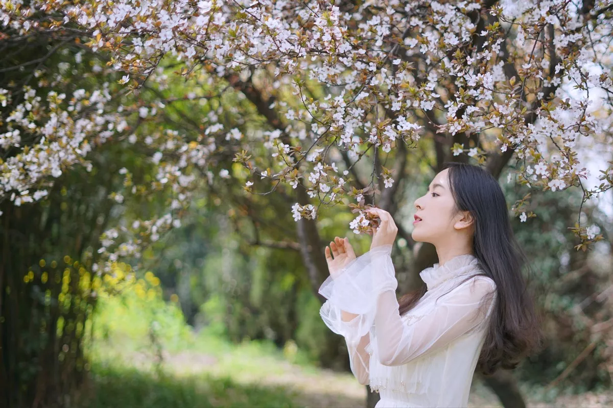 Xgyw.Org_网络美女辣妈女神VIP会员订阅系列清爽户外+私房性感服饰秀完美身材诱惑写真120P