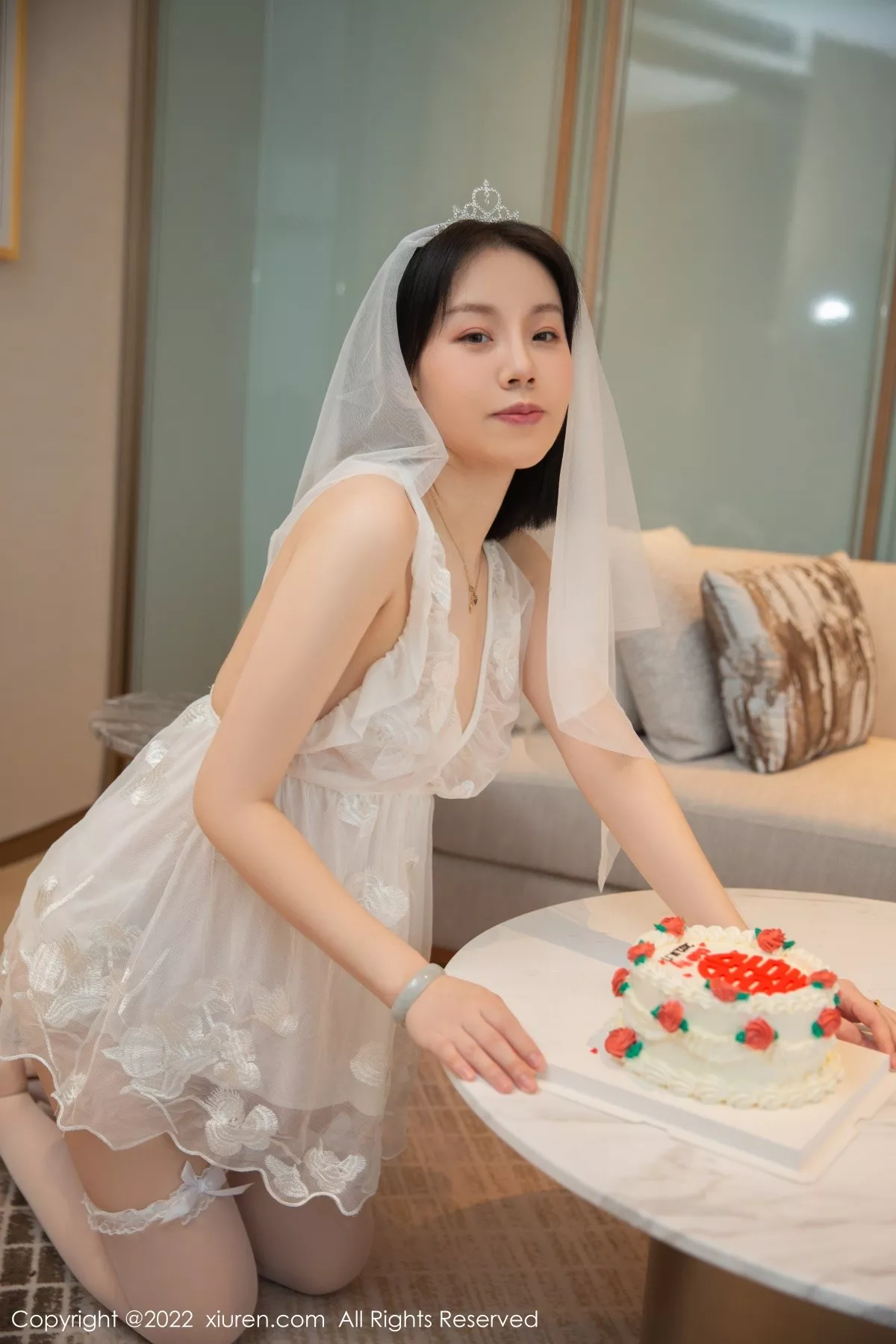 Xgyw.Org_XiuRen第4530_模特一颗甜蛋黄a结婚纪念日主题薄透服饰秀惹火身材诱惑写真81P