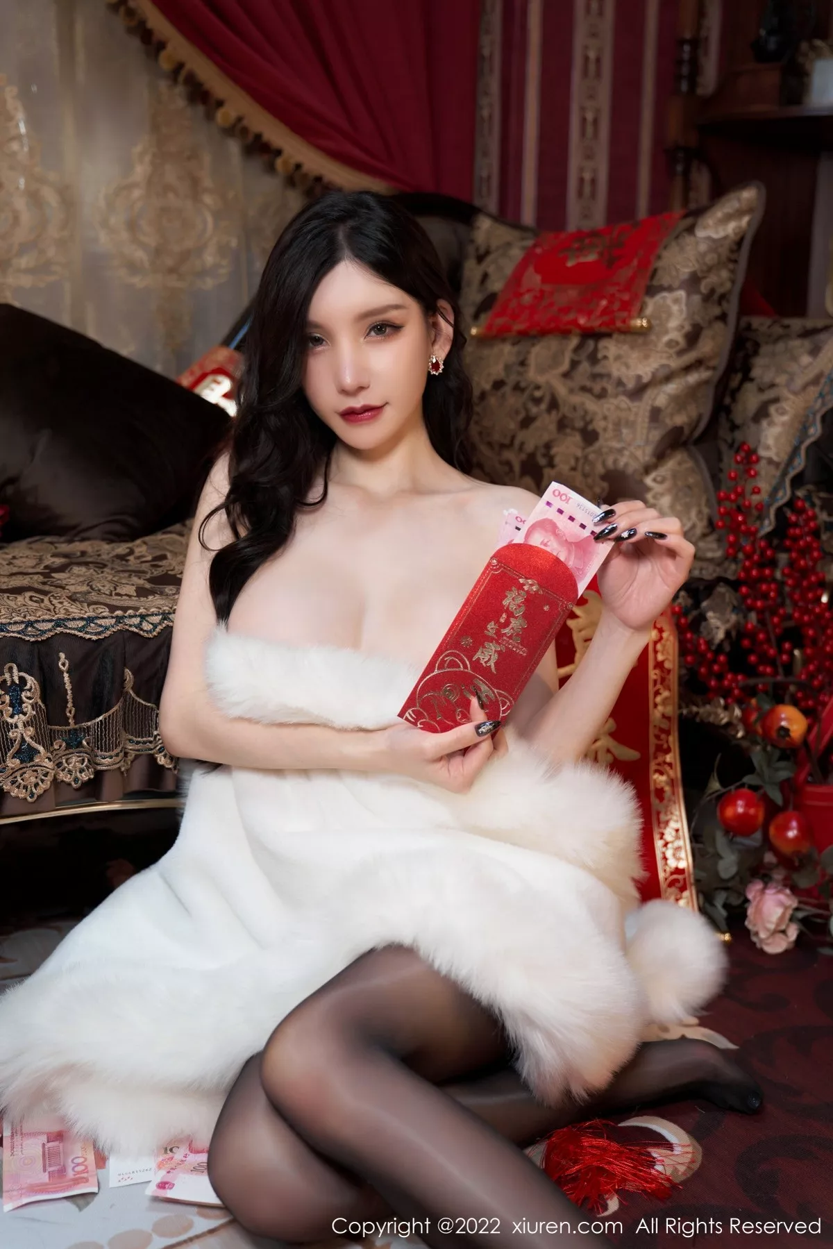 Xgyw.Org_XiuRen第4545期_女神周于希Sally三亚旅拍新年主题脱红色礼裙露无内黑丝诱惑写真83P