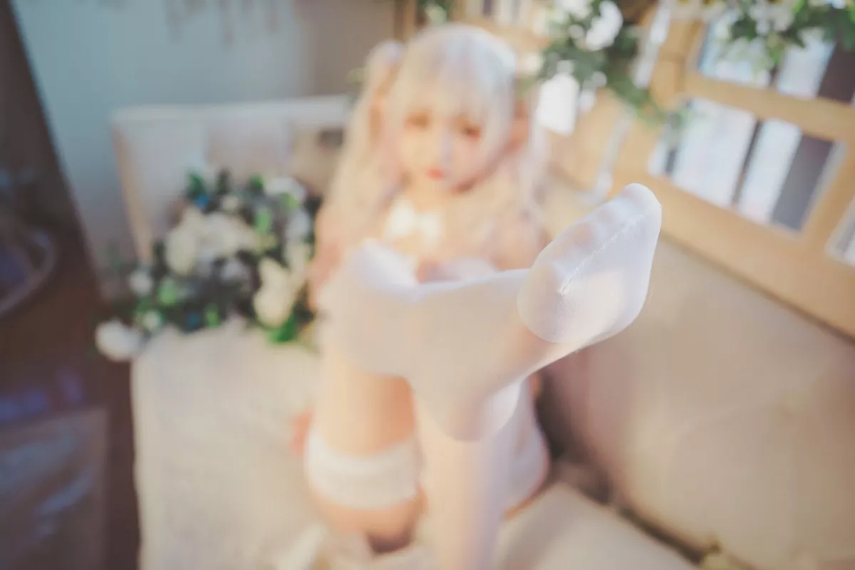 Xgyw.Org_萝莉美女神楽坂真冬温柔的永远主题私房性感白色缕空内裤配白色蕾丝袜诱惑写真150P