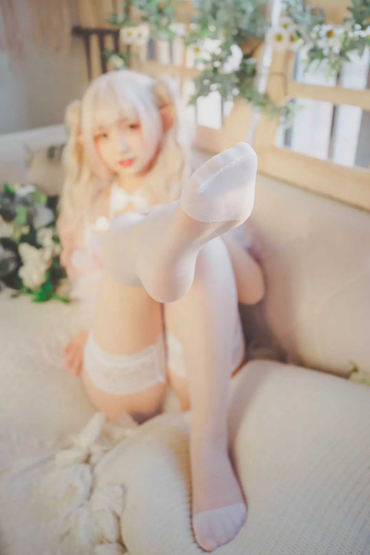 Xgyw.Org_萝莉美女神楽坂真冬温柔的永远主题私房性感白色缕空内裤配白色蕾丝袜诱惑写真150P