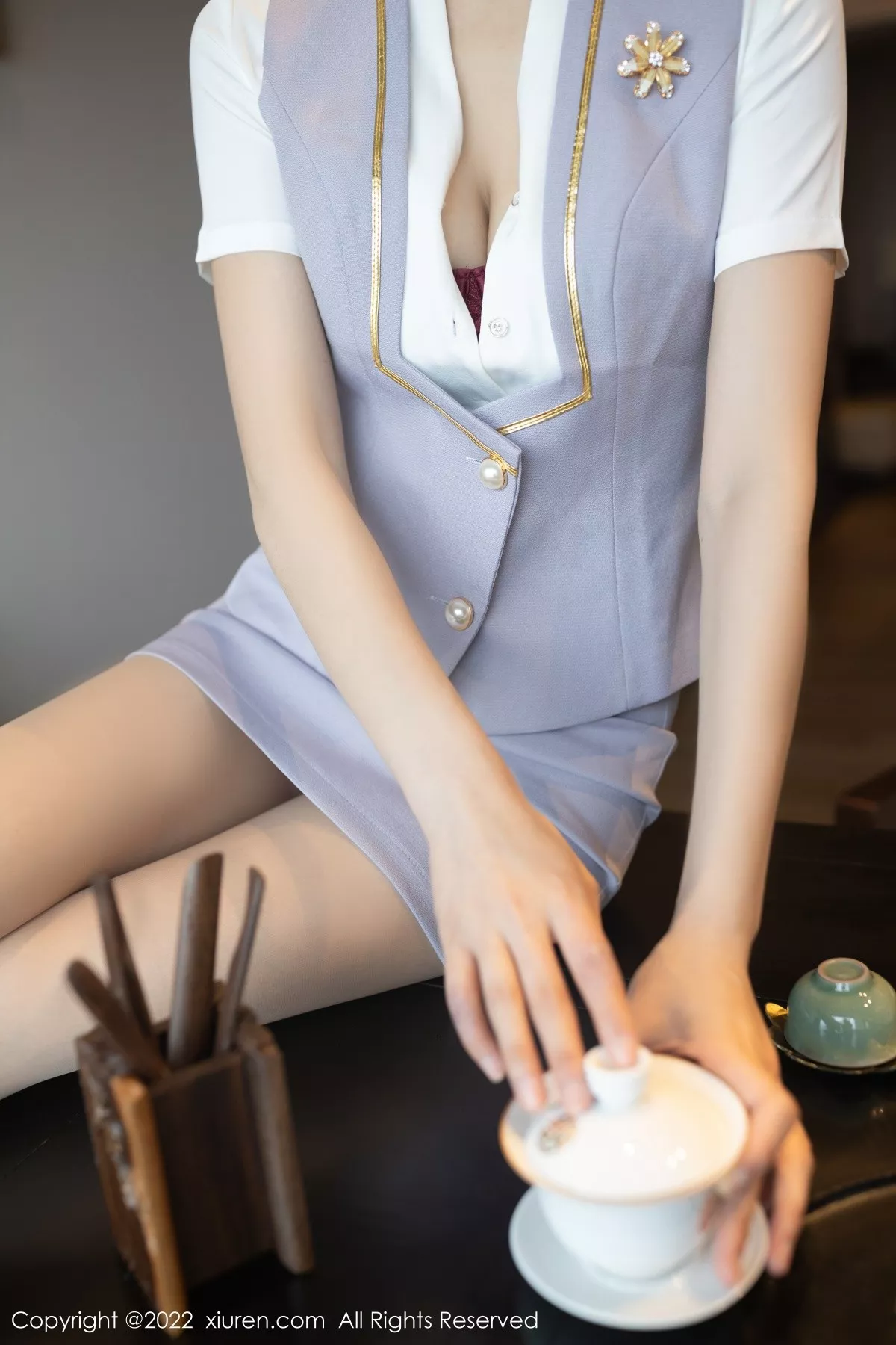 Xgyw.Org_XiuRen第4694期_模特陆萱萱珠三角旅拍茶艺师角色扮演红色内衣配肉丝诱惑写真78P