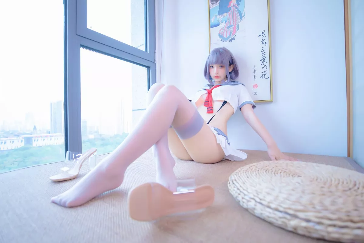 Xgyw.Org_萝莉美女神楽坂真冬灰丝吊带JK主题私房性感超短裙配灰丝袜秀翘臀美腿诱惑写真75P